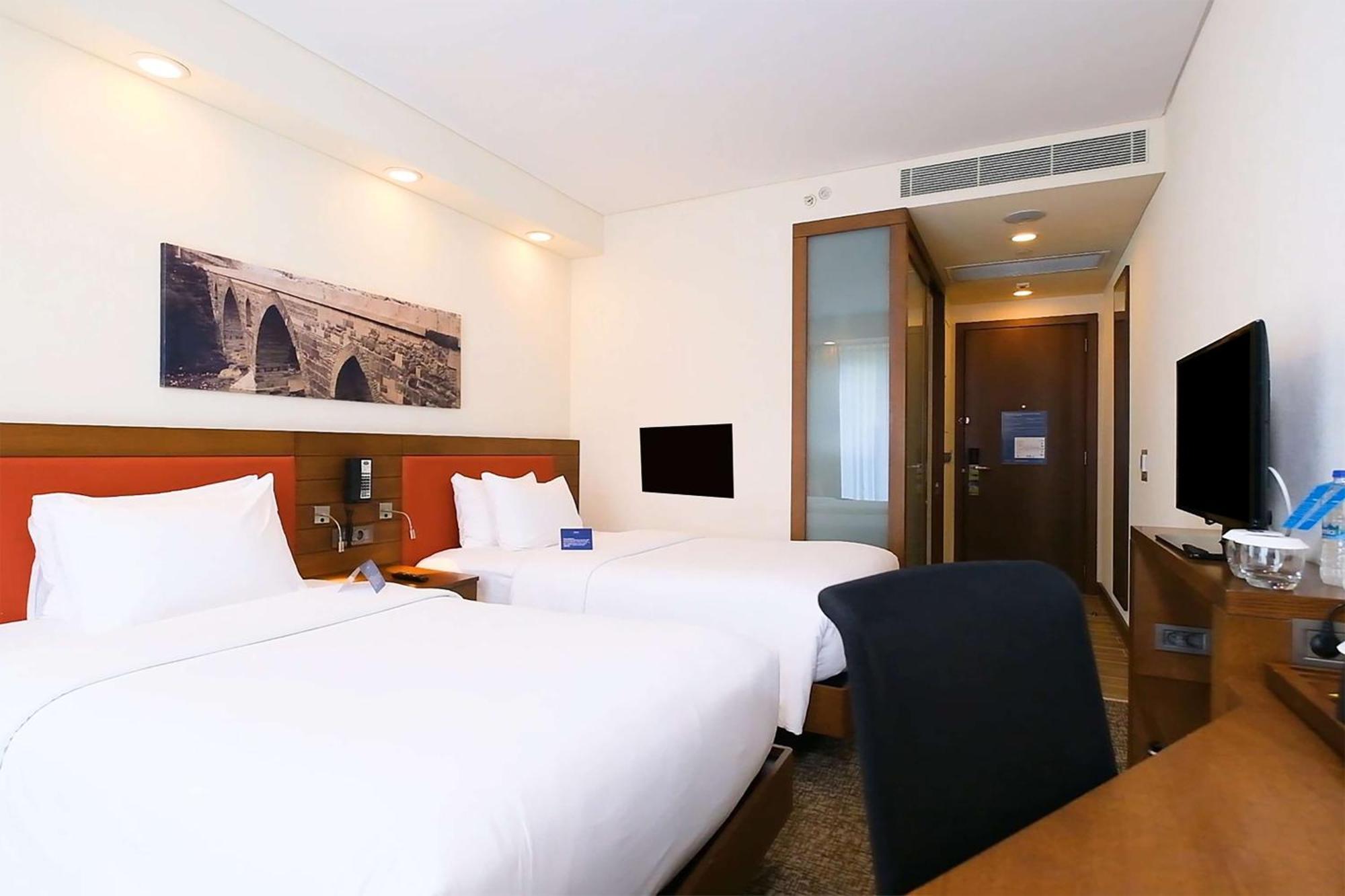 Hampton By Hilton Samsun Hotel Buitenkant foto