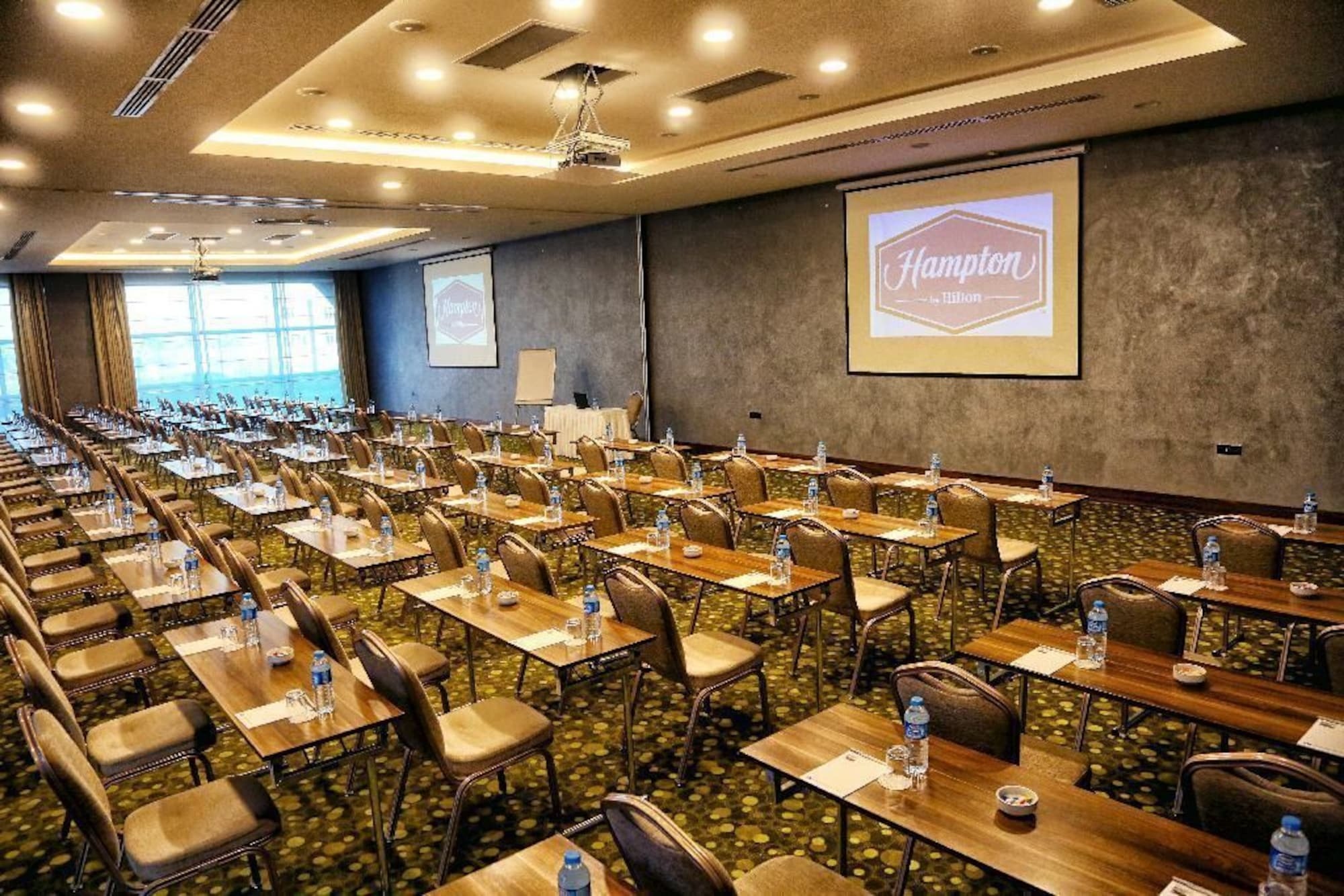 Hampton By Hilton Samsun Hotel Buitenkant foto